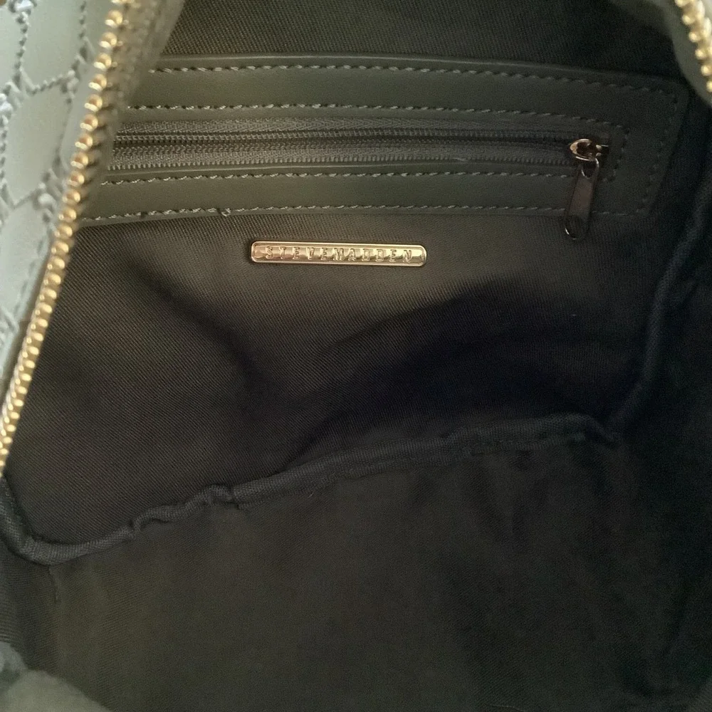 Steve Madden Backpack & Bag Charms Box Set Olive Green Quilted Faux Leather NIB